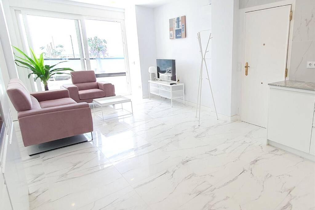 Skol 645. Exclusive Three Bedrooms With Sea Views Appartement Marbella